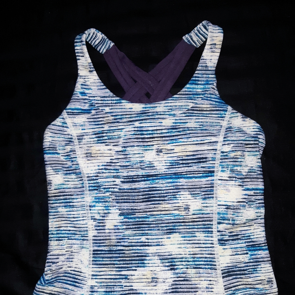 Lulu lemon 🍋beautiful size 4 top